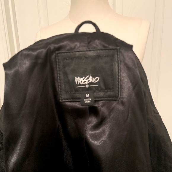 Leather jacket - Picture 6 of 6